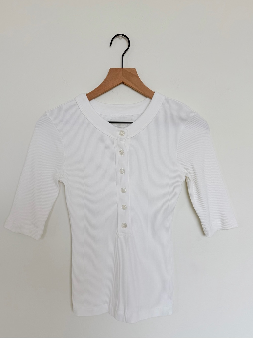 Citizens Of Humanity Nali Short Sleeve Henley
In White - Picture 5 of 10